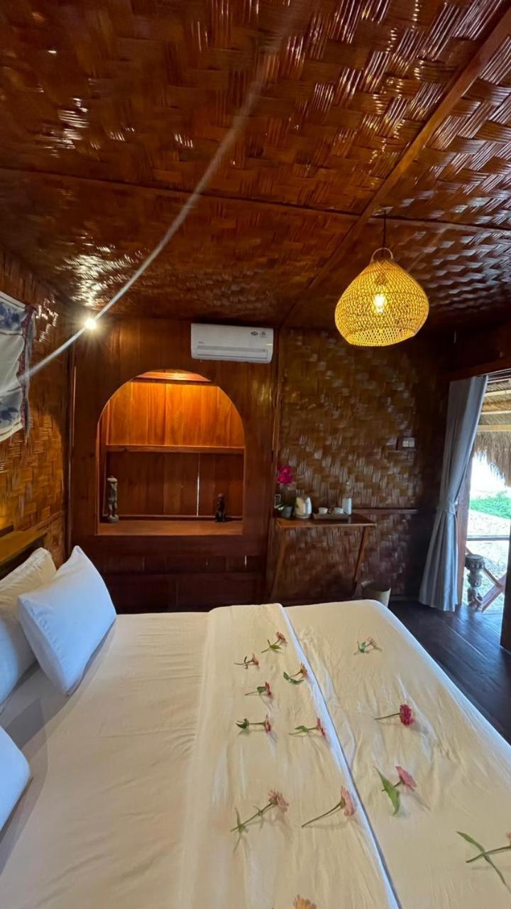 Three Queen Villa And Homestay Waikabubak 外观 照片