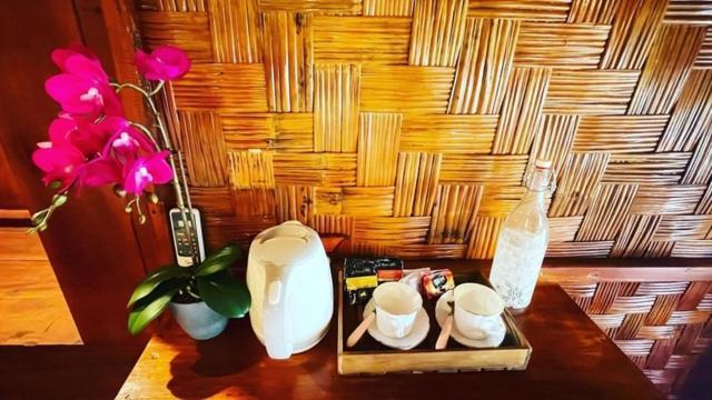 Three Queen Villa And Homestay Waikabubak 外观 照片