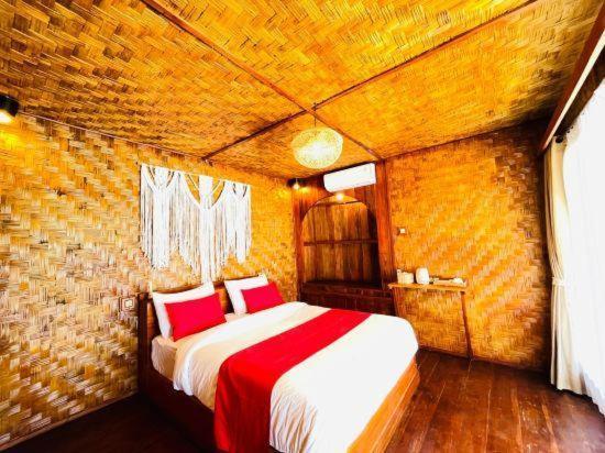Three Queen Villa And Homestay Waikabubak 外观 照片